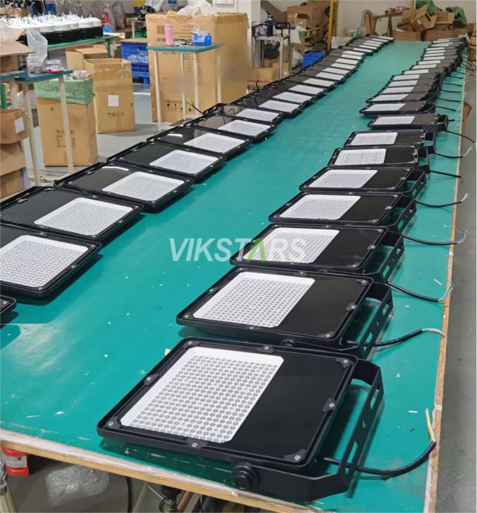 Beste kwaliteit LED Flood Lights 50w 100w 150w 200w 250w 300w Voor voetbalveld Tunnel 14